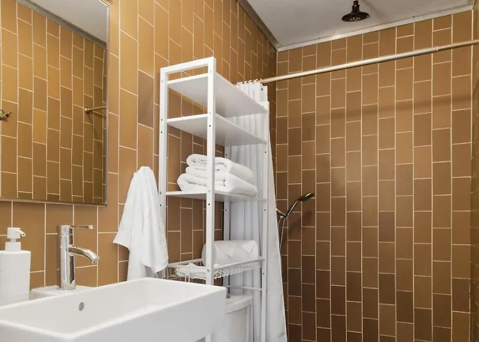 Old Town Retreat With A Pool And Putting Holiday home Scottsdale